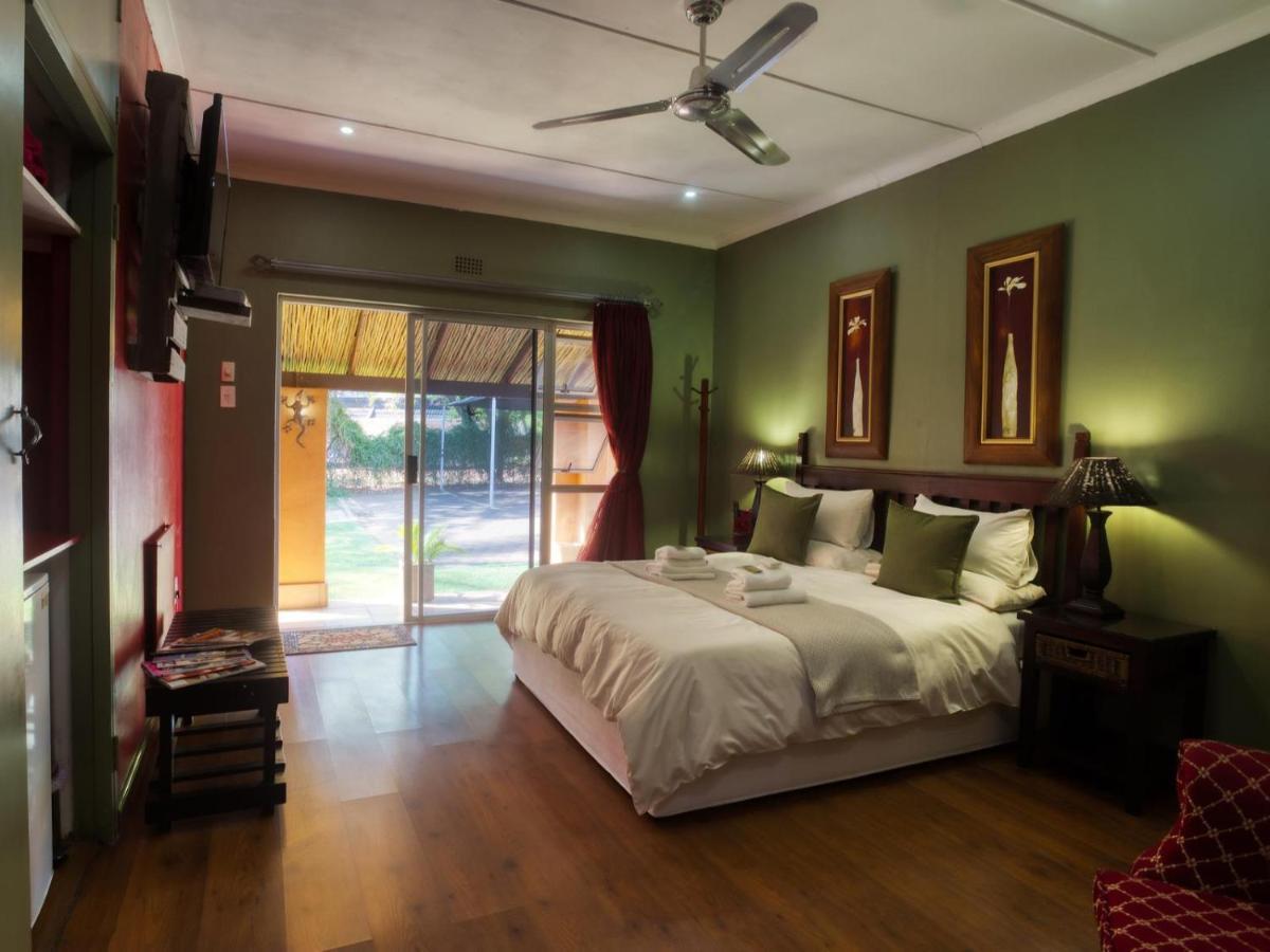 Purple Gecko Guest House Lydenburg Esterno foto