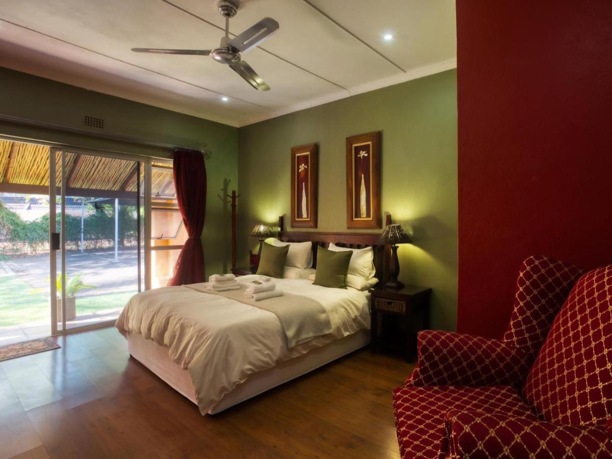 Purple Gecko Guest House Lydenburg Esterno foto