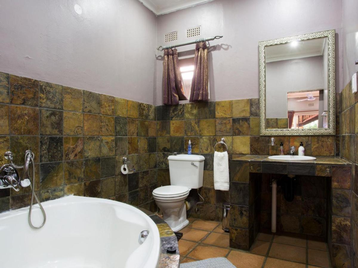 Purple Gecko Guest House Lydenburg Esterno foto