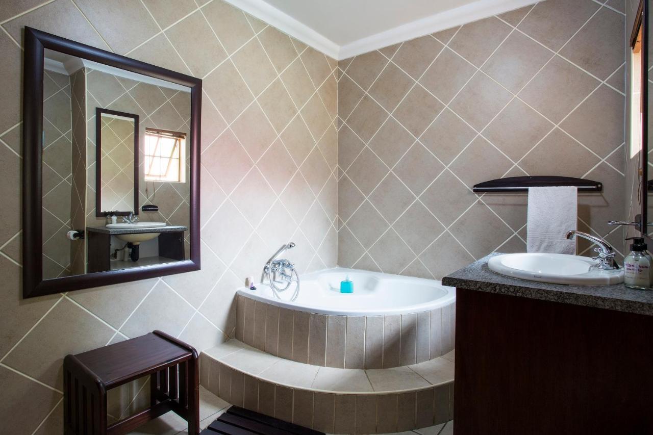 Purple Gecko Guest House Lydenburg Esterno foto