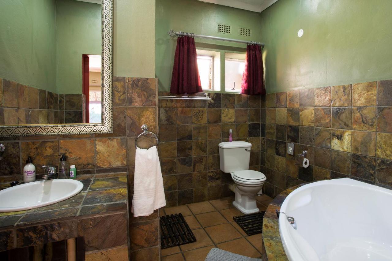 Purple Gecko Guest House Lydenburg Esterno foto