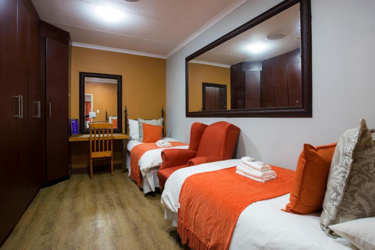 Purple Gecko Guest House Lydenburg Esterno foto